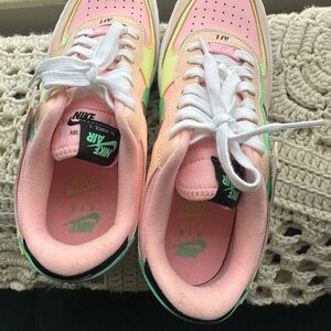 Nike Air Multicolor Sneakers